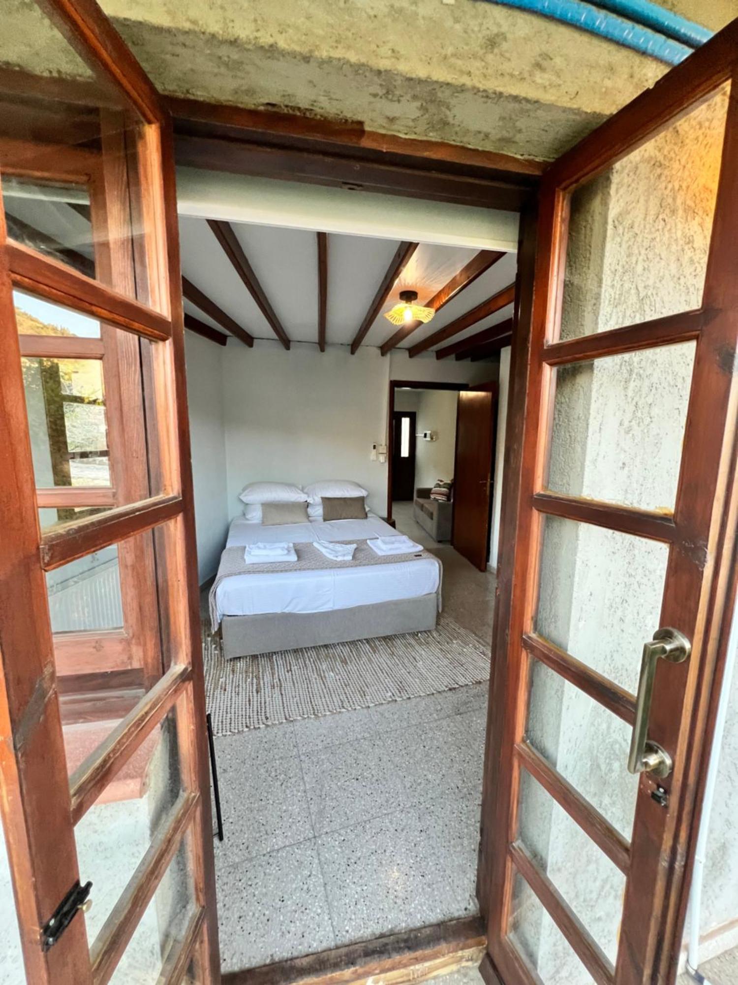كاكوبرتريا Galinicafe22-Suites المظهر الخارجي الصورة